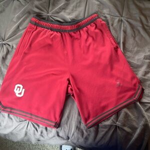 Jordan Oklahoma Sooner shorts.  Mens large.